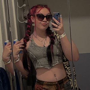 Women’s tie back and tie neck halter top